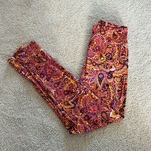 Multi colored, fun Lularoe pants, great for spring!